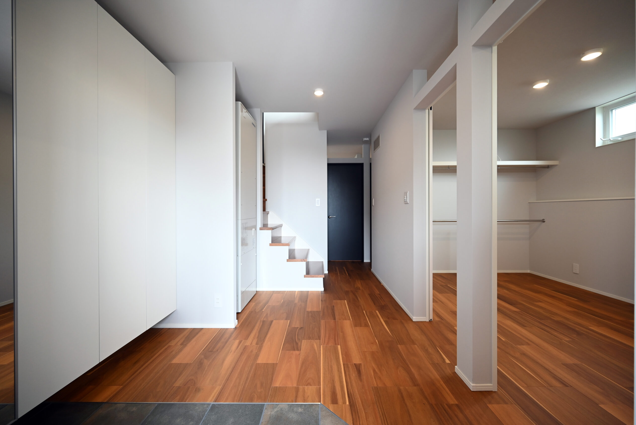 玄関・ホール２